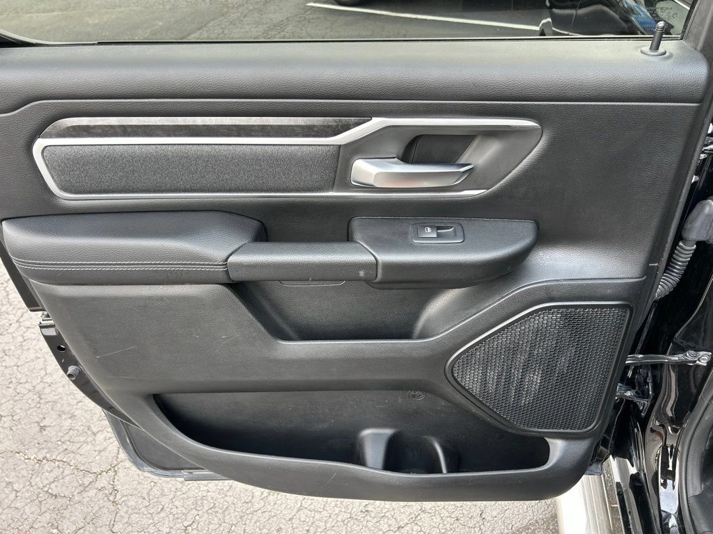 Used 2020 RAM 1500 Big Horn AWD/4WD image 36