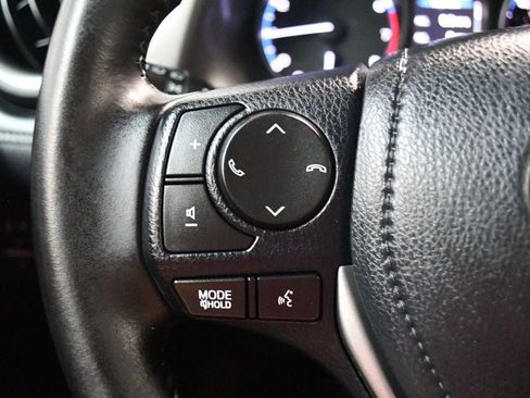 Used 2017 Toyota RAV4 XLE FWD image 40