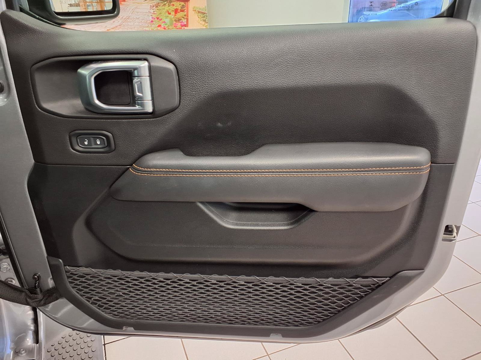 Used 2021 Jeep Wrangler Unlimited Sahara AWD/4WD image 11