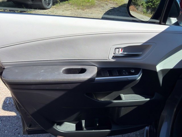 Used 2026 Toyota Sienna XSE FWD image 30