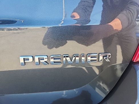 Used 2020 Chevrolet Trax Premier image 11