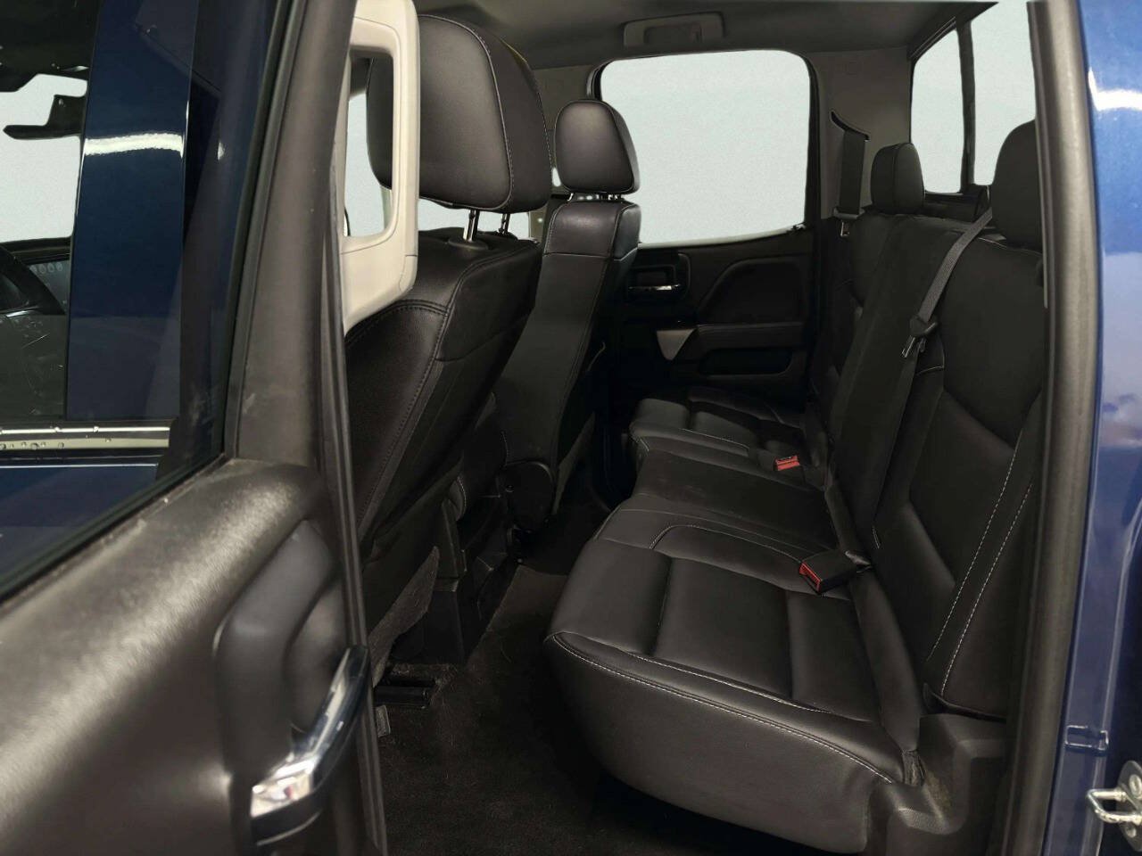 Used 2018 Chevrolet Silverado 1500 LTZ Z71 AWD/4WD image 16