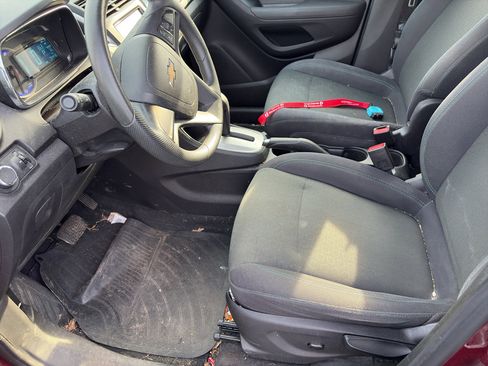 Certified 2016 Chevrolet Trax LS image 2