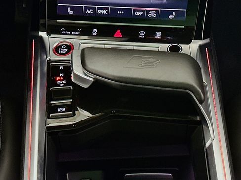Used 2024 Audi Q8 e-tron Prestige w/ Prestige Package AWD/4WD image 14