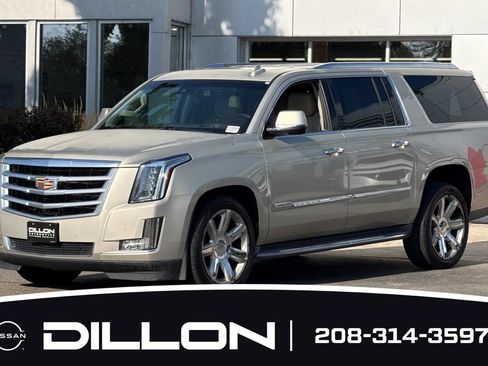 Used 2015 Cadillac Escalade ESV Luxury AWD/4WD image 8