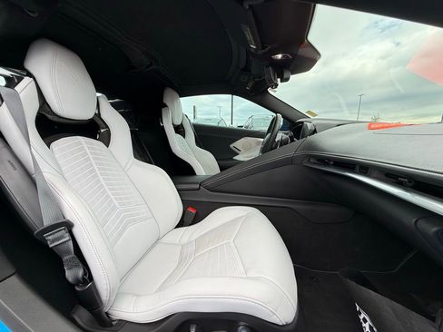 Used 2021 Chevrolet Corvette Stingray Preferred Cpe w/ Battery Protection Package RWD image 27