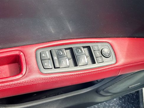 Used 2016 Maserati Ghibli S RWD image 18