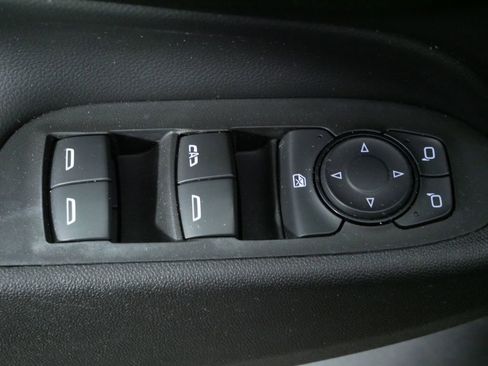 Used 2018 Chevrolet Equinox LT image 21