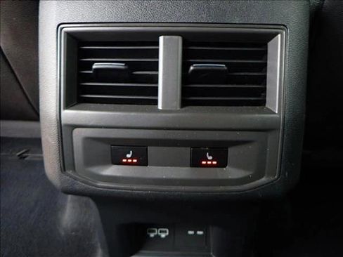 Used 2020 Volkswagen Atlas Cross Sport SEL Premium R-Line image 11