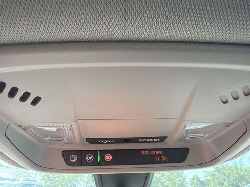 Used 2021 Chevrolet Malibu LS FWD image 20