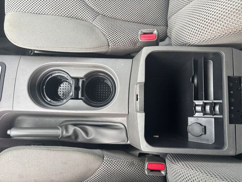 Used 2018 Nissan Frontier SV image 21