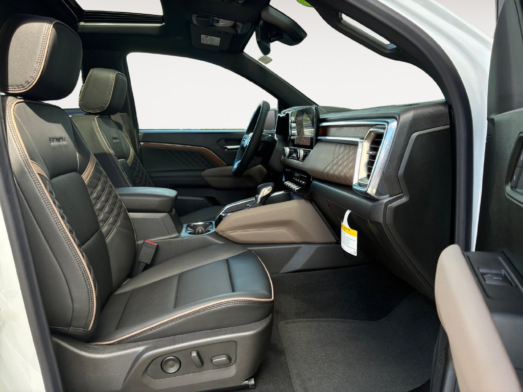 New 2026 GMC Canyon Denali AWD/4WD image 15
