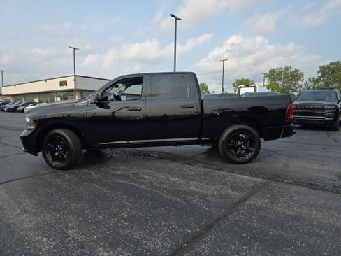 Used 2014 RAM 1500 Express w/ Black Ram 1500 Express Group AWD/4WD image 3