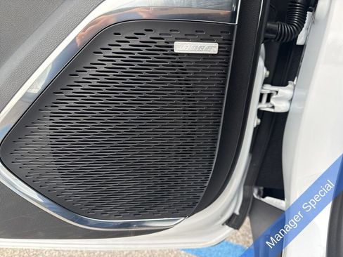 Used 2026 GMC Acadia Elevation w/ Black Edition image 11