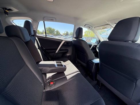 Used 2017 Toyota RAV4 LE w/ All Weather Liner Package FWD image 18