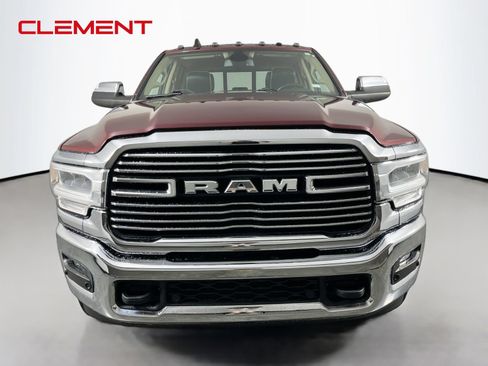 Used 2022 RAM 3500 Laramie AWD/4WD image 2