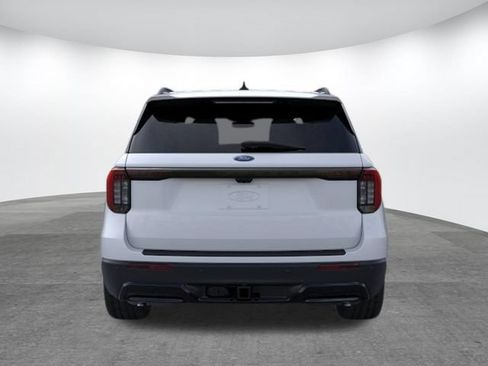 New 2026 Ford Explorer ST-Line w/ ST-Line Street Pack RWD image 5