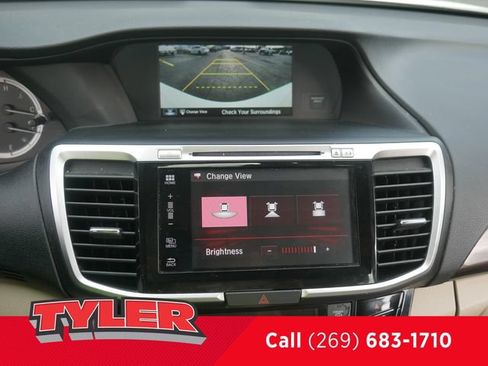 Used 2017 Honda Accord EX-L image 44
