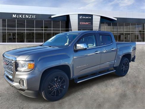 Used 2022 GMC Canyon Denali image 2