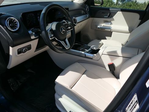Used 2022 Mercedes-Benz GLB 250 4MATIC image 12