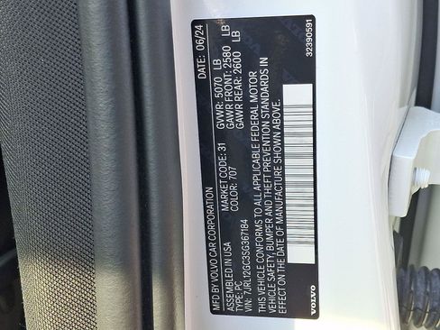 Certified 2025 Volvo S60 B5 Plus AWD/4WD image 26