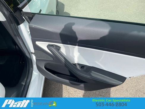 Used 2019 Tesla Model 3 Long Range image 48