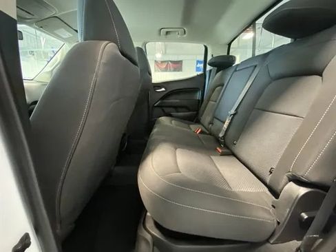 Used 2022 Chevrolet Colorado LT w/ LT Convenience Package image 14