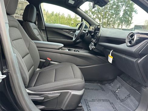 New 2025 Chevrolet Blazer EV LT image 10