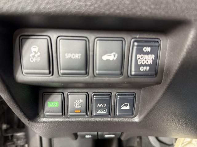 Used 2016 Nissan Rogue SL w/ SL Premium Package AWD/4WD image 25
