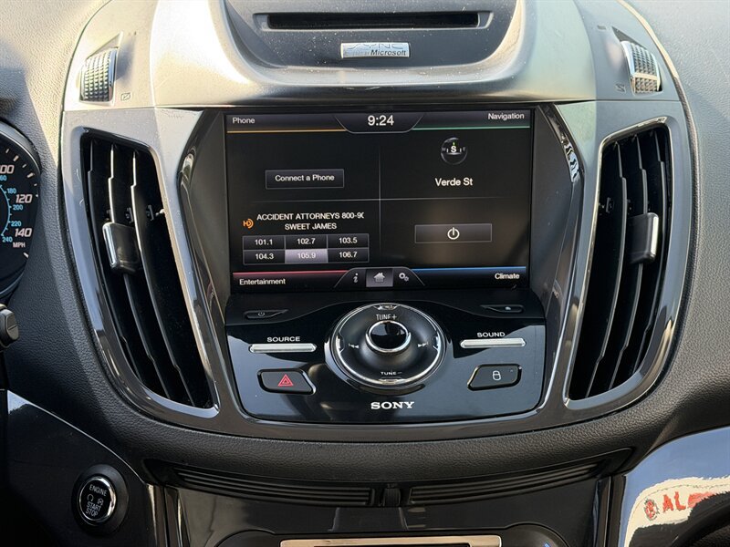 Used 2014 Ford Escape Titanium w/ Equipment Group 401A FWD image 18