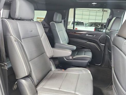 Used 2023 Cadillac Escalade ESV Premium Luxury RWD image 44