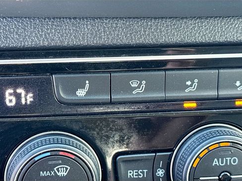 Used 2023 Volkswagen Atlas SE FWD image 21