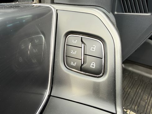 Used 2024 Ford F150 Lariat w/ Equipment Group 502A High AWD/4WD image 28