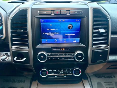Used 2020 Ford Expedition XLT w/ Black Accent Package RWD image 27