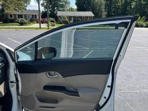 Used 2015 Honda Civic Touring image 19