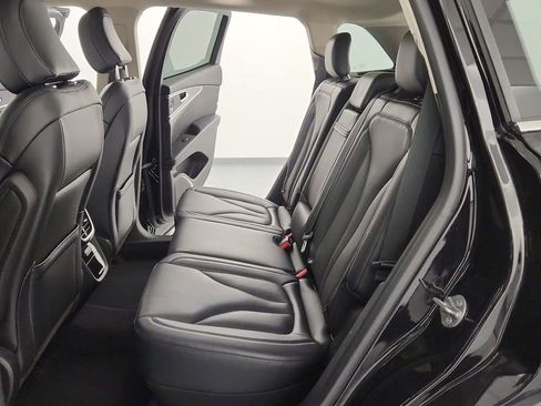 Used 2023 Lincoln Nautilus Reserve w/ Equipment Group 201A AWD/4WD image 33