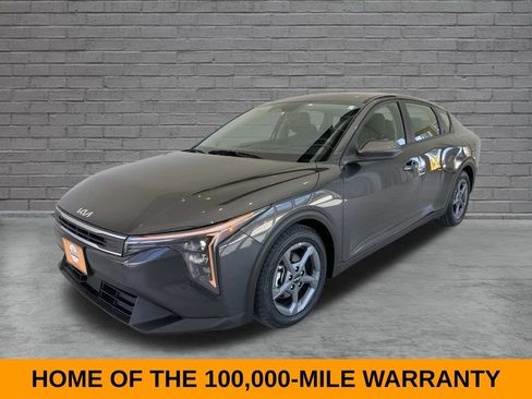 Used 2025 Kia K4 FWD image 1
