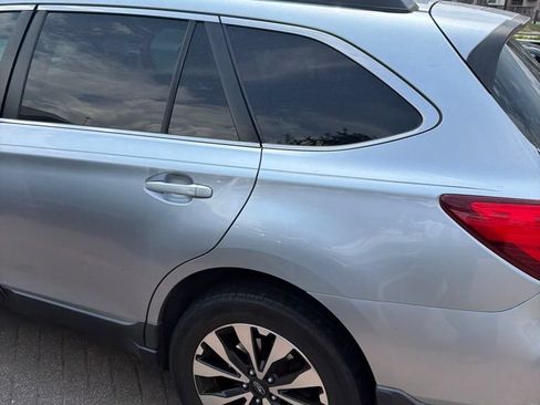 Used 2016 Subaru Outback 2.5i Limited AWD/4WD image 6