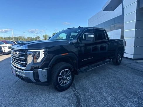 Used 2024 GMC Sierra 2500 SLE w/ SLE Value Package; AWD/4WD image 3
