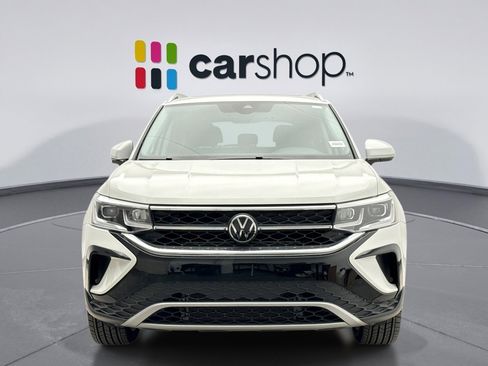 Used 2024 Volkswagen Taos SEL image 8