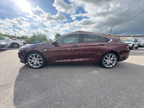 Used 2019 Buick Regal Avenir w/ Driver Confidence Package II FWD image 6