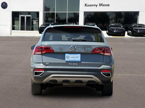 Used 2023 Volkswagen Taos SE w/ Black Wheel Package FWD image 5