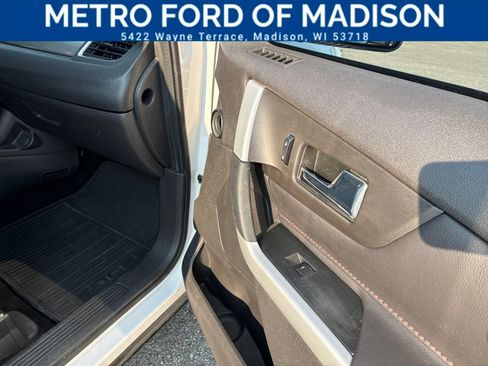 Used 2014 Ford Edge SEL w/ Equipment Group 205A AWD/4WD image 41