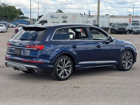 Used 2021 Audi SQ7 Premium Plus w/ Driver Assistance Package AWD/4WD image 5