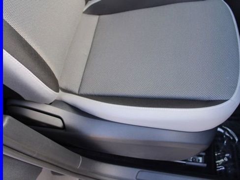 Used 2024 Volkswagen Taos S image 19