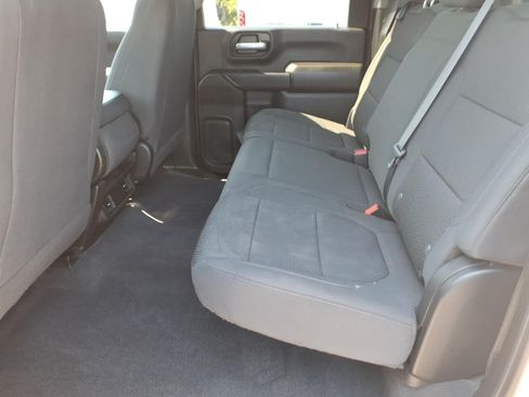 Used 2021 Chevrolet Silverado 2500 Custom w/ Custom Convenience Package AWD/4WD image 12