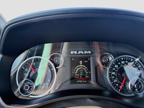 Used 2024 RAM 2500 Big Horn AWD/4WD image 12