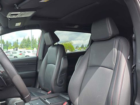 Used 2025 Honda Odyssey Sport-L image 22