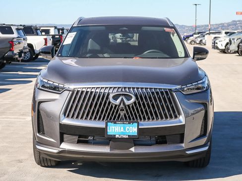 New 2026 INFINITI QX60 Luxe image 2