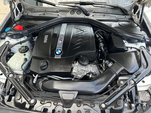 Used 2017 BMW M2 image 22
